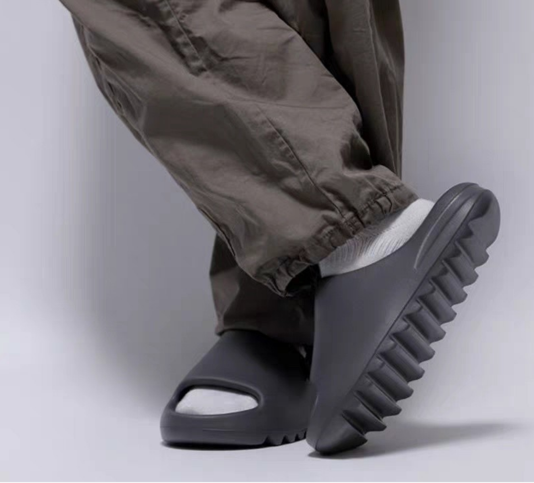 Water Shoes - รองเท้าแตะลำลองสำหรับฤดูร้อน รองเท้าผู้หญิง รองเท้าผู้ชาย รองเท้าชายหาด พื้นนุ่ม สไลด์